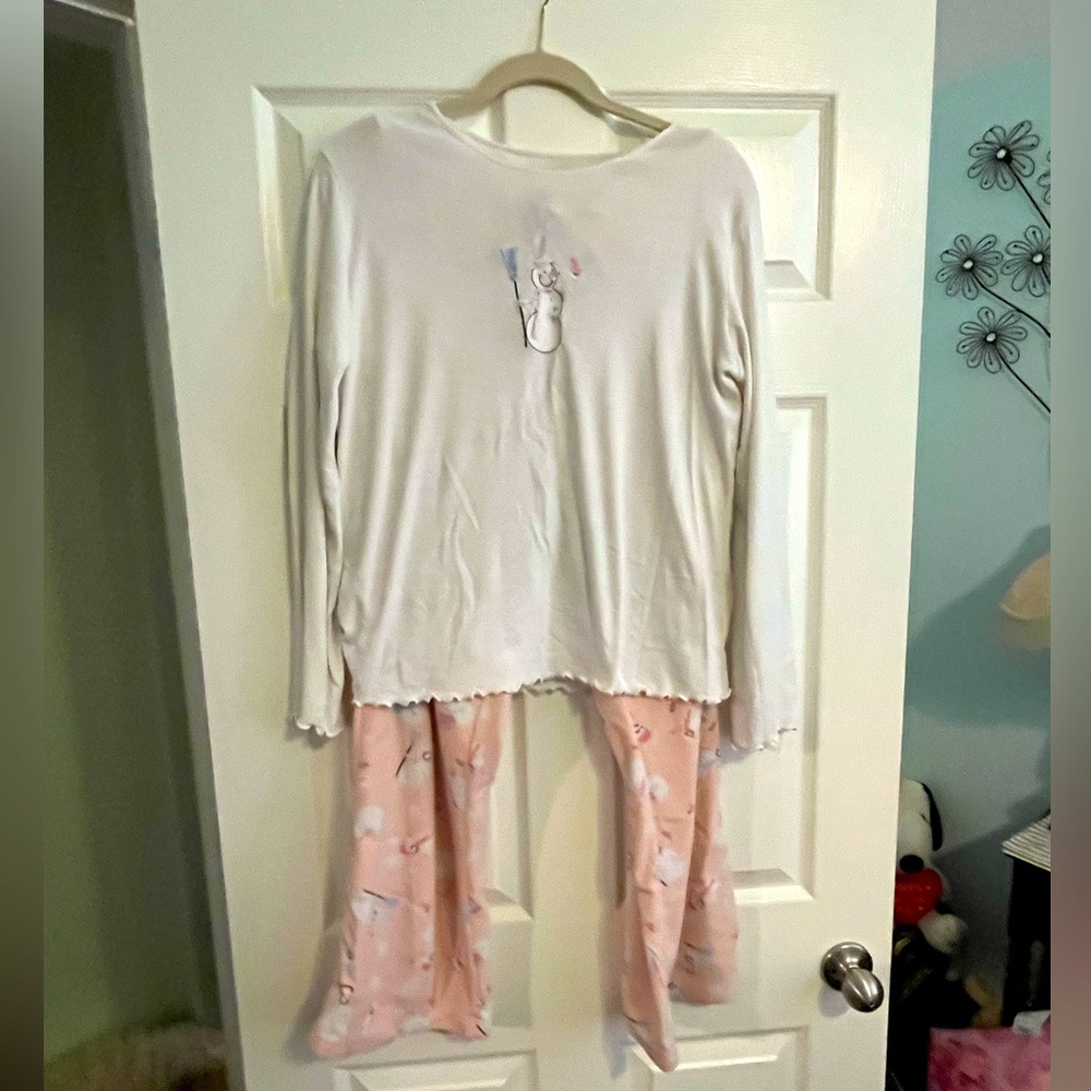 Women’s PJ’s